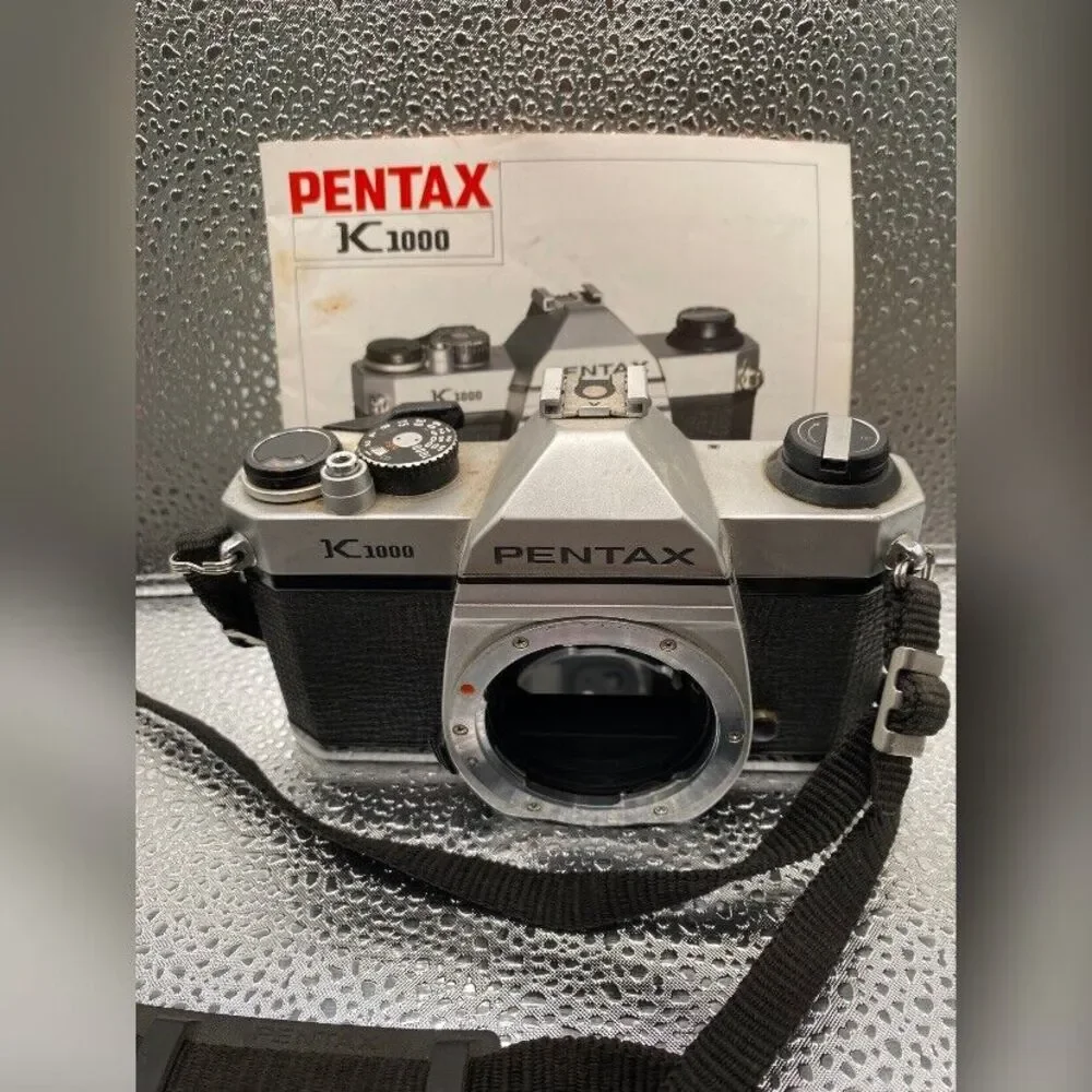 Pentax K 1000 Film Camera 35mm Zoom Telephoto Lens No Cap Film Not Tested